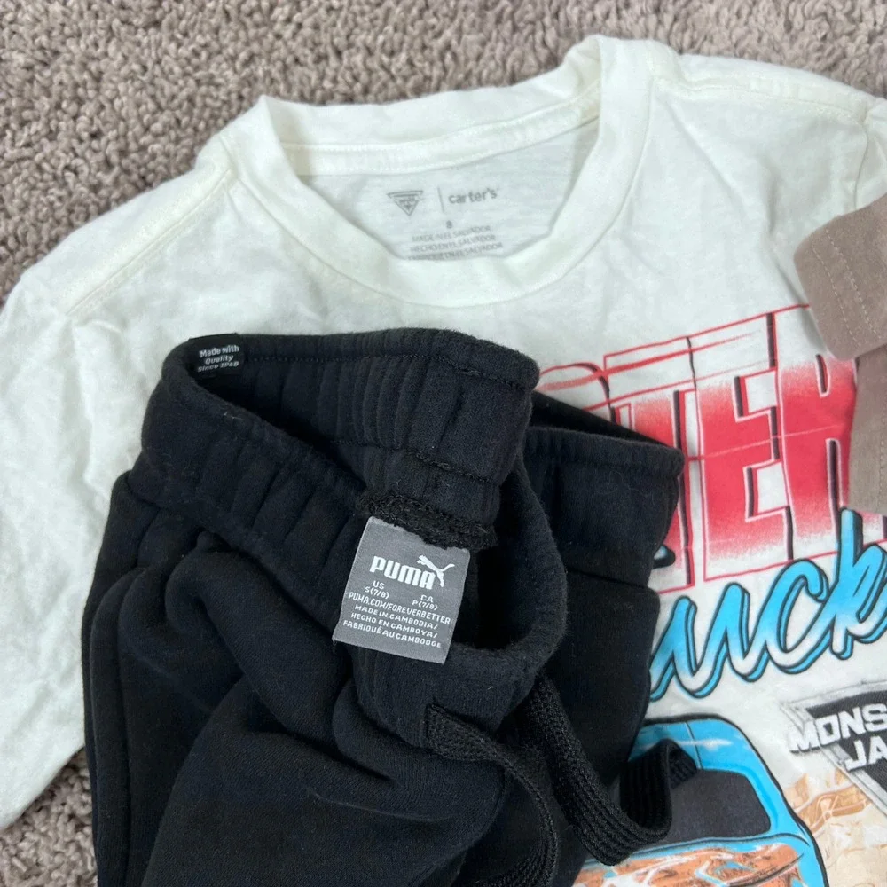 Lot of 4 Boys Tee Shirts and Sweat Pants Sz 8